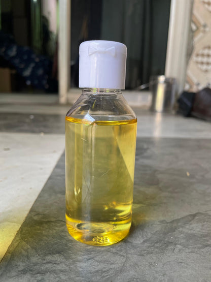 Hair Full Oil - बालों की जड़ों को मजबूत बनाने वाला खास देसी तेल।